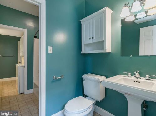 247 Shippen St, Lancaster PA  17602-2769 exterior