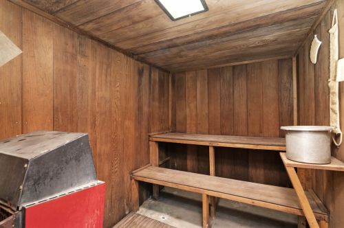 512 Western Ave, Joliet IL 60435-7038 exterior