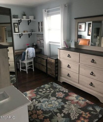 2102 Monte Ave, Meskegon MI 49444-4524 exterior