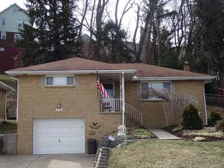 548 Brinwood Ave, Pittsburgh PA  15227-2206 exterior