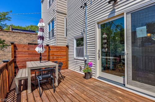 2143 Thomas St, Chicago IL 60651-3248 exterior