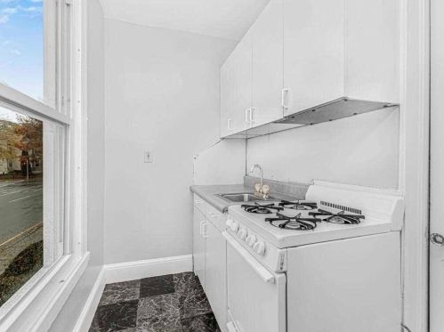 321 Church St, Poughkeepsie NY  12601-4263 exterior