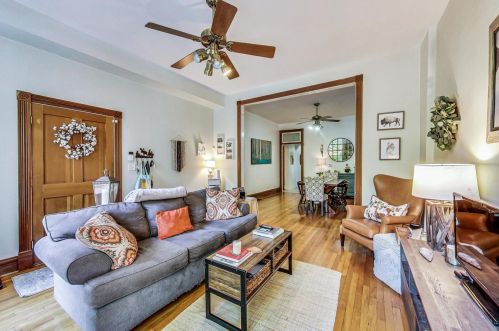 1240 Wolcott Ave, Chicago IL 60622-3883 exterior