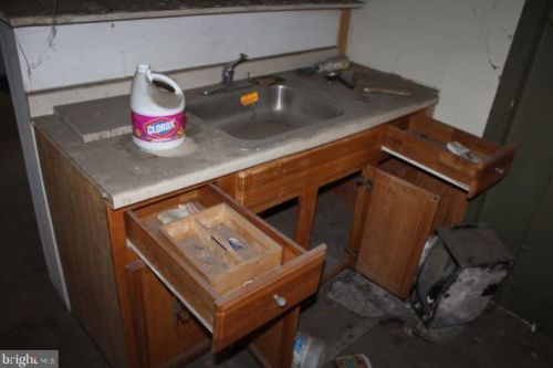 1313 Mount Ephraim Ave, Camden NJ 08104-1151 exterior