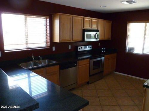 3312 72nd Ln, Phoenix AZ  85043-7826 exterior