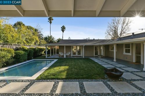 1919 Maybelle Dr, Concord CA 94523-2708 exterior