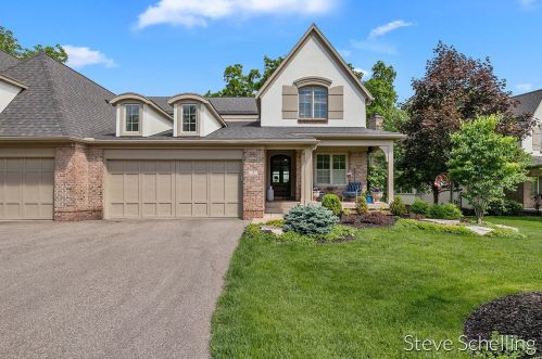 9 Peartree Ln, Grand Rapids, MI 49546-1462