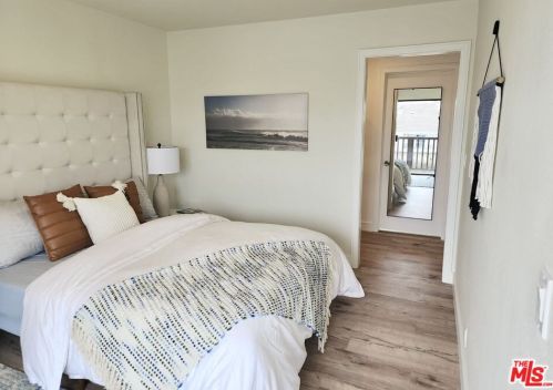 4555 Falkirk Bay, Oxnard CA 93035-3743 exterior