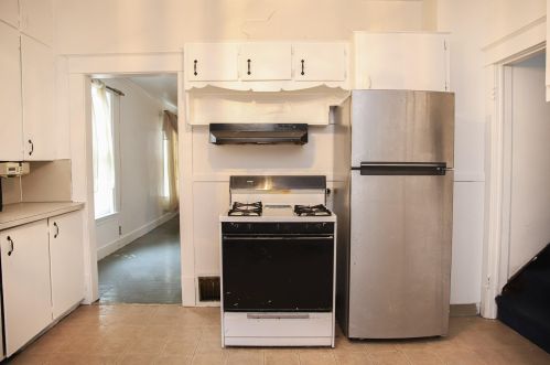 1440 Leahy St, Meskegon MI 49442-5035 exterior