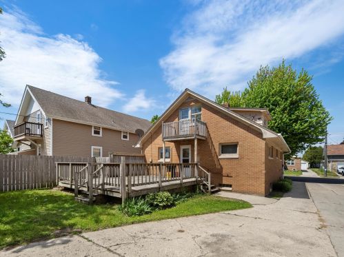 1325 16 St, Manitowoc WI 54220-5611 exterior