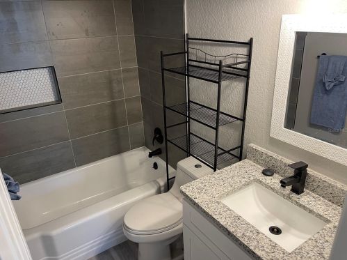 930 Goldwyn Ave, Orlando FL  32805-4304 exterior