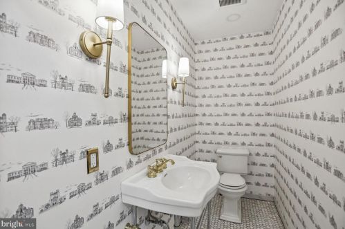 322 Capitol St, Washington DC 20003-1507 exterior