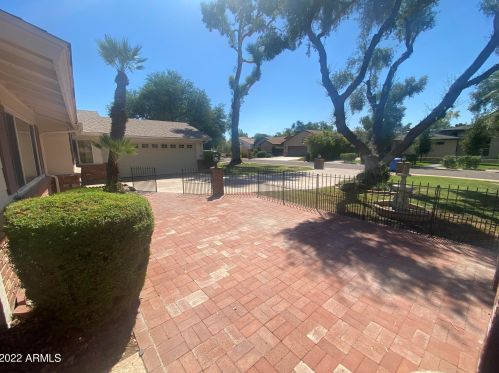 322 Claremont St, Phoenix AZ  85012-1113 exterior