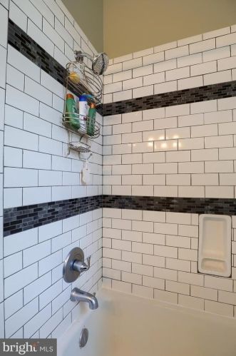 433 Walnut St, Lancaster PA 17603-3362 exterior