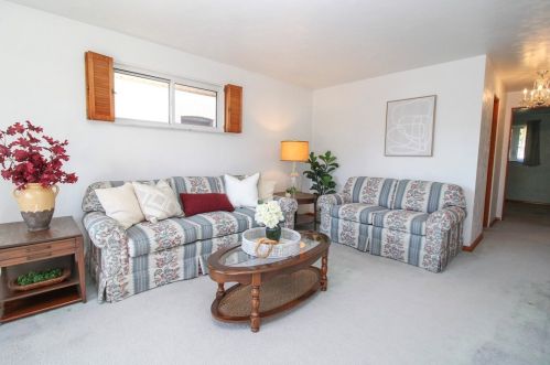 432 Augusta St, Pittsburgh PA 15211-1108 exterior