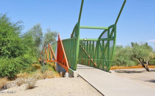 14802 3rd Ave, Phoenix AZ 85027-4747 exterior