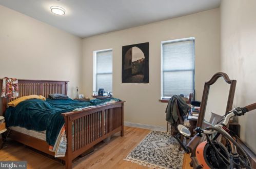 1336 Girard Ave, Philadelphia PA 19122-4212 exterior