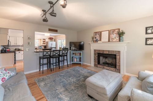 1714 Rita Ave, Saint Charles IL 60174-4559 exterior