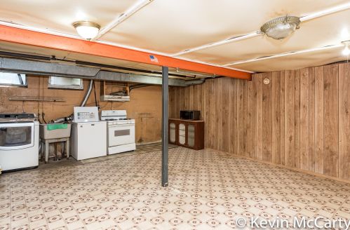 1630 Aberdeen St, Grand Rapids MI 49505-3910 exterior