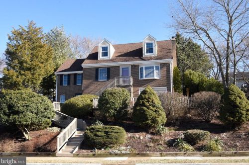 133 Governors Dr, Leesburg, VA 20175-4321