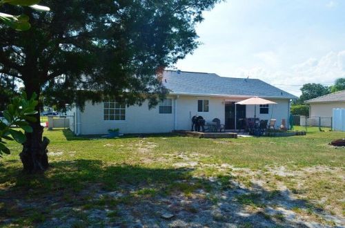 1497 Appamattox Ter, Fort Pierce FL 34952-7173 exterior