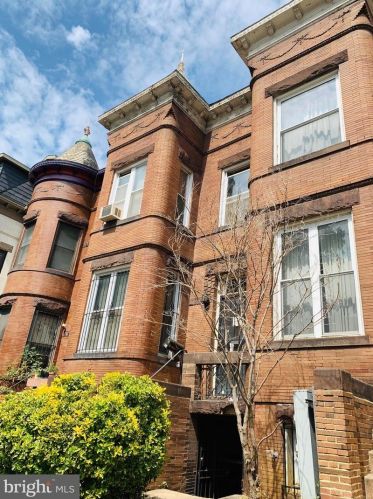 56 Quincy Pl, Washington DC 20001-1107 exterior