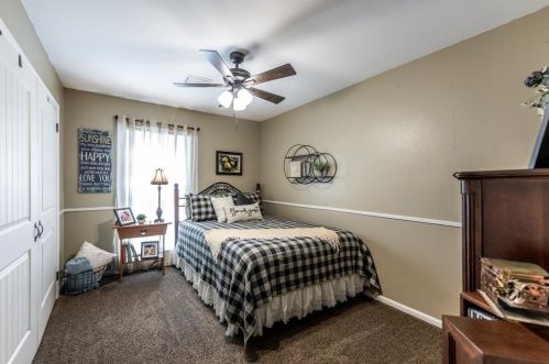 2011 Ave, Huntsville TX 77340-5137 exterior