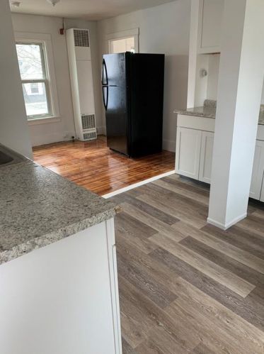 25 Glen Rd, Woonsocket, RI 02895-1901