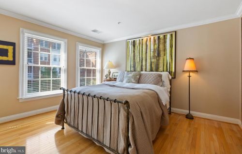 393 Cameron Sta Blvd, Alexandria VA 22304-8681 exterior