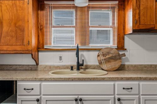 2756 55, Milwaukee WI 53210-1558 exterior