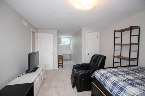 14140 Edgecrest Dr, Dallas TX 75254-2803 exterior