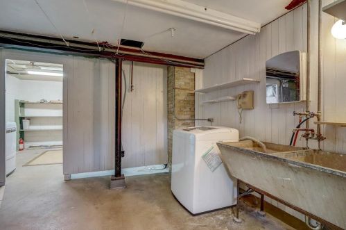 203 88, Milwaukee WI 53226-4616 exterior