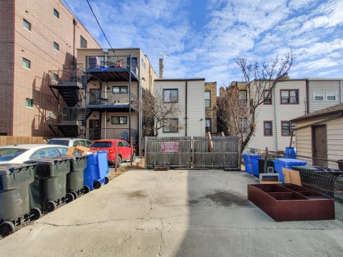 3748 Racine Ave, Chicago IL 60636-4114 exterior