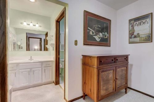 3951 College Ave, Milwaukee WI  53221-4542 exterior