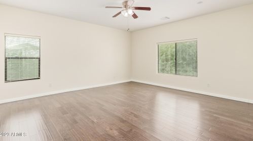 9837 Central Ave, Phoenix AZ 85020-1008 exterior