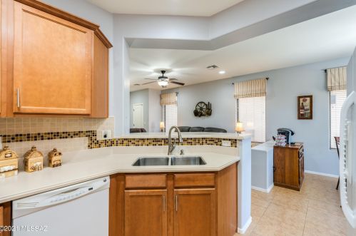 589 Rugged Cyn Dr, Green Valley AZ 85614-6188 exterior