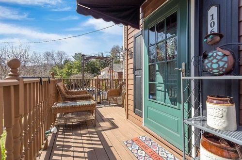 106 Chartiers Ave, Pittsburgh, PA 15205-3322