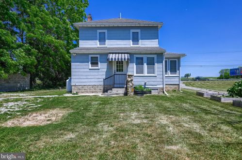 1504 Carlisle Pike, Hanover, PA 17331-8820