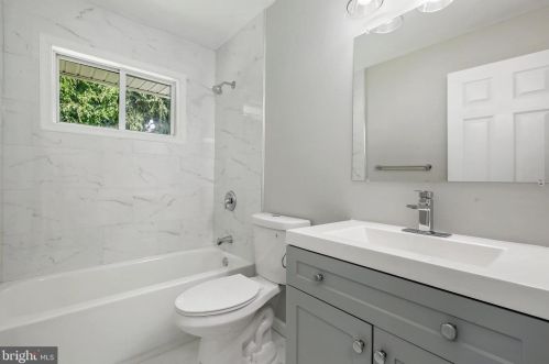 13210 Midway Ave, Rockville MD 20851-1813 exterior