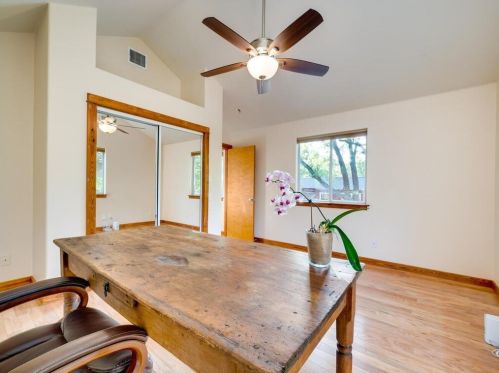 1510 Edgewood Ave, Austin TX 78722-1935 exterior