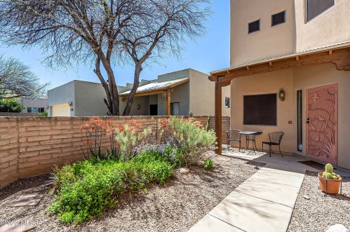 3121 Placita Agua Caliente, Tucson AZ  85712-1251 exterior