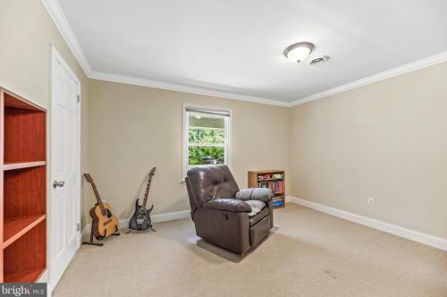 1070 Carson Dr, Huntingtown MD 20639-9507 exterior