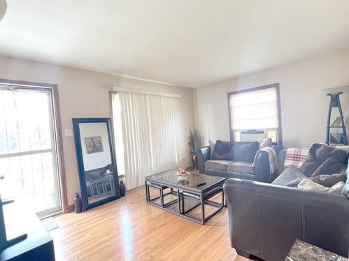 5108 24th St, Milwaukee, WI 53209-5612