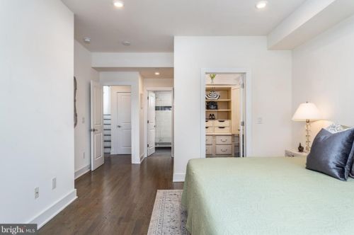 1413 Darien St, Philadelphia PA 19147-5726 exterior