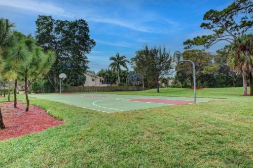 2632 41 St, Boca Raton FL 33434-2515 exterior