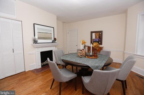 10 Simpson Rd, Ardmore PA 19003-2110 exterior