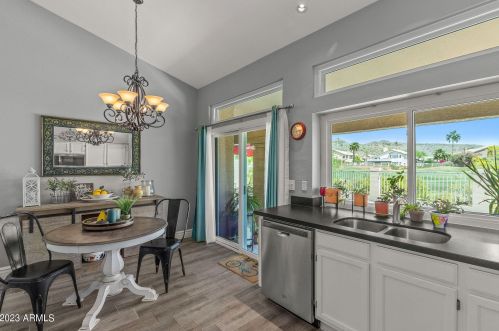 16637 15 St, Phoenix AZ 85014-4017 exterior