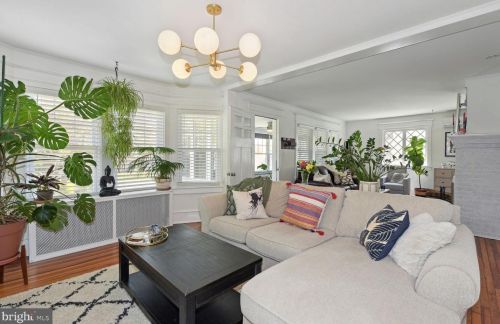 224 Plymouth Pl, Camden NJ  08109-2835 exterior