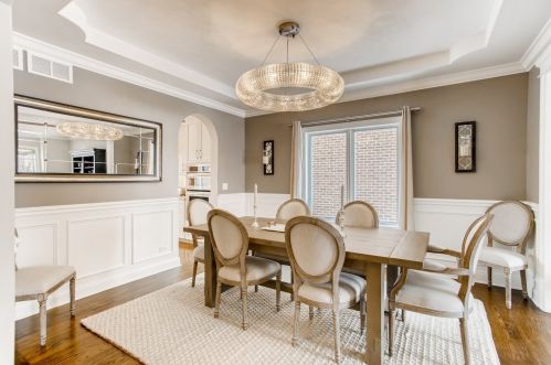 252 Grantley Ave, Elmhurst IL 60126-2237 exterior