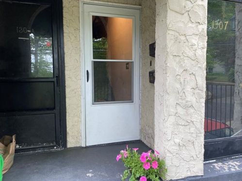 1307 Walnut St, Pittsburgh, PA 15221-3015